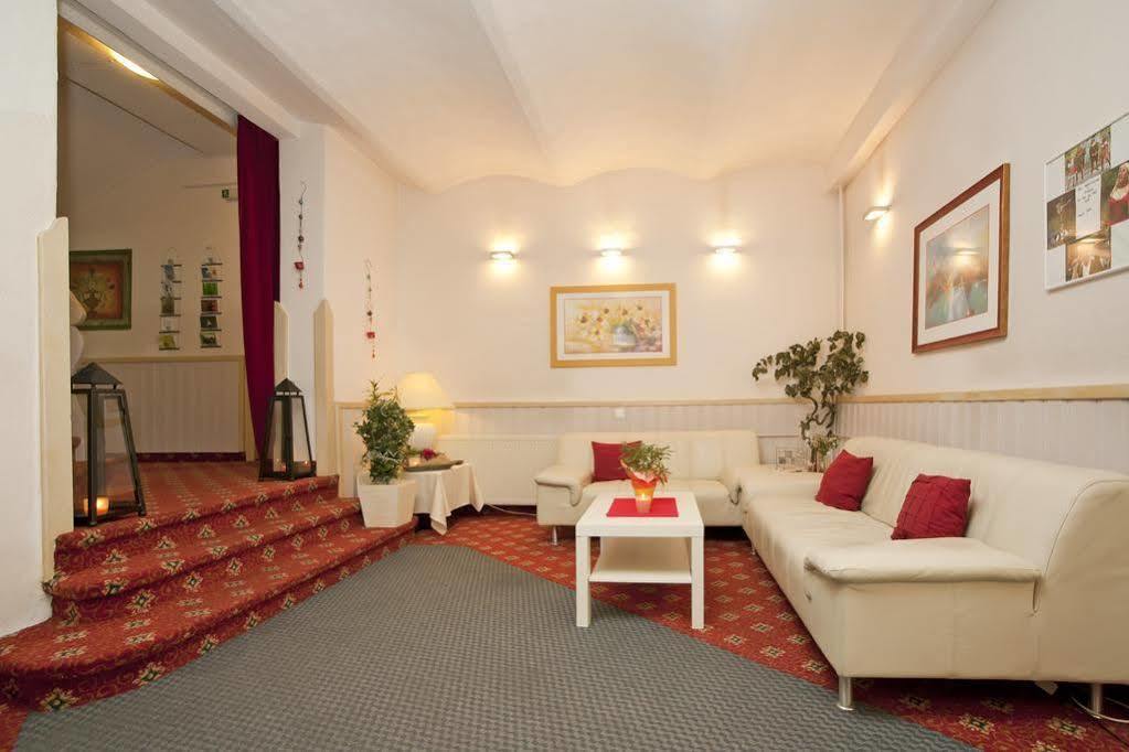 Hotel Gretl Krumpendorf Εξωτερικό φωτογραφία