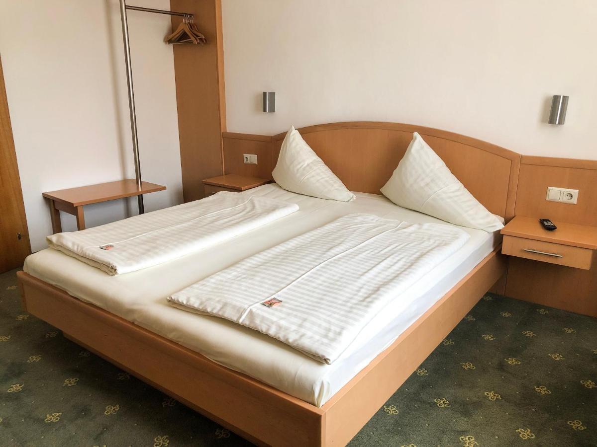 Hotel Gretl Krumpendorf Εξωτερικό φωτογραφία